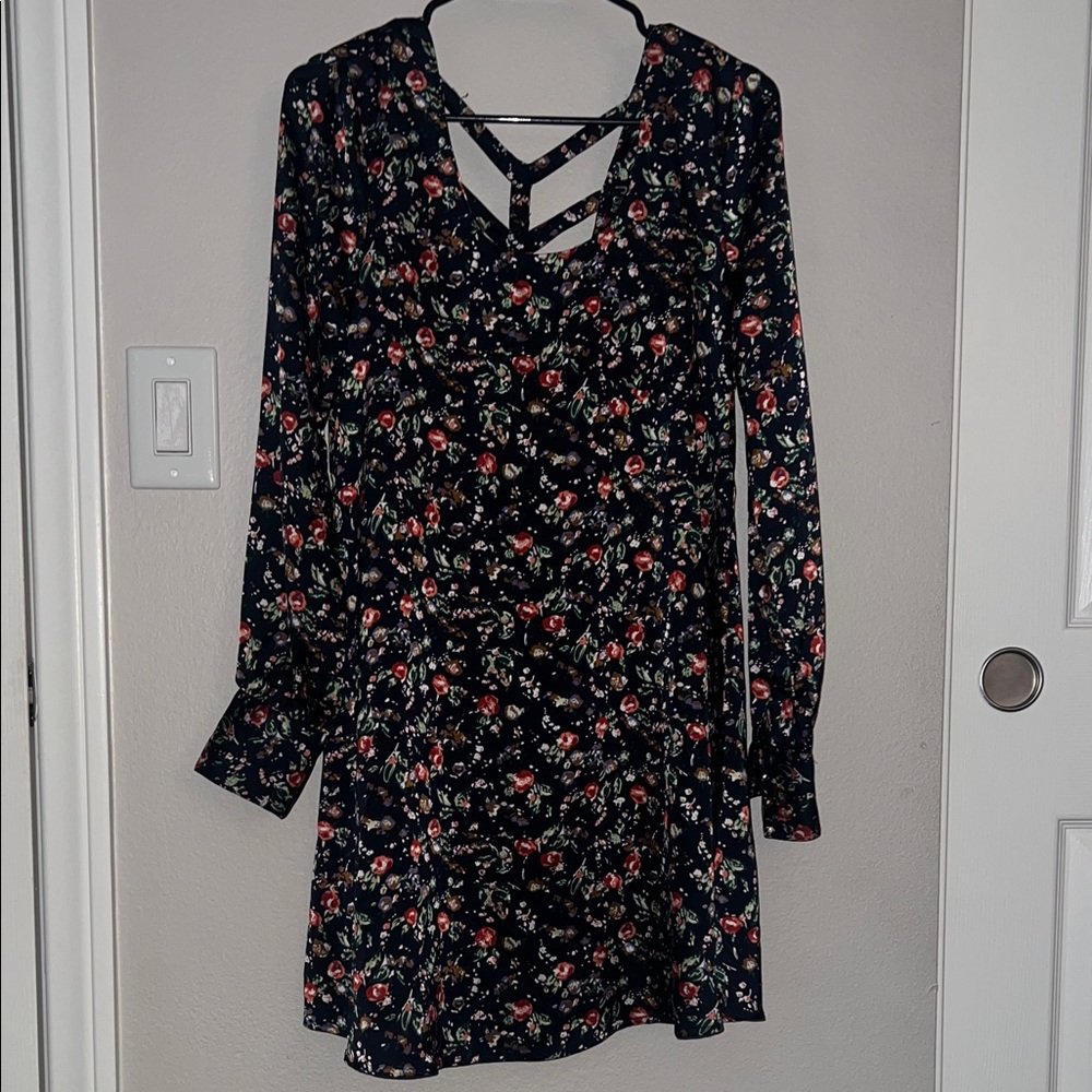 Very J Black Floral Long Sleeve Dress